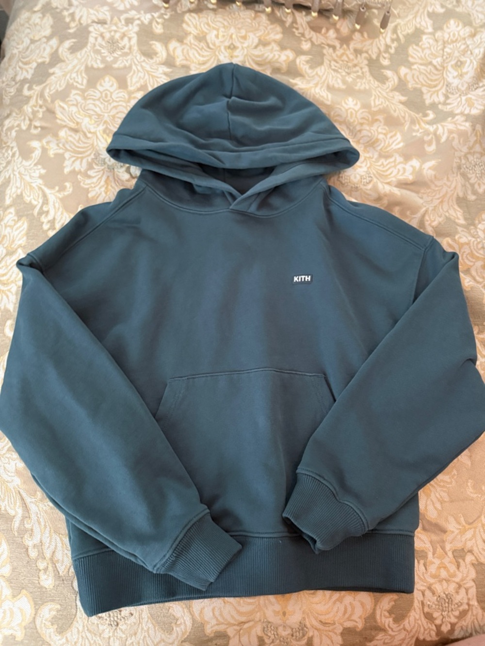Kith hoodie- size M